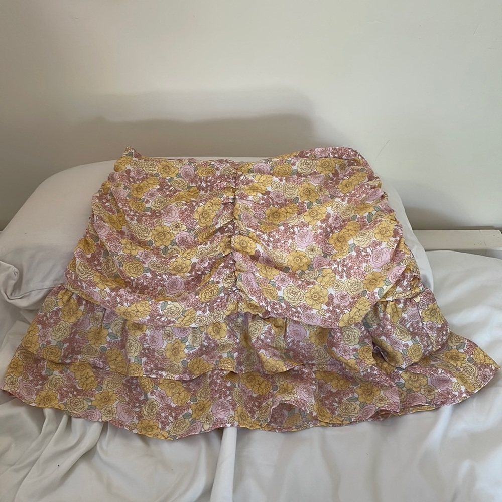 Le Lis Collection Pink and Yellow Floral Skirt